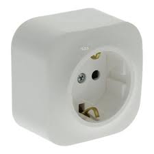 Tomada tipo schuko 2P+T atlântico 16A com obturador